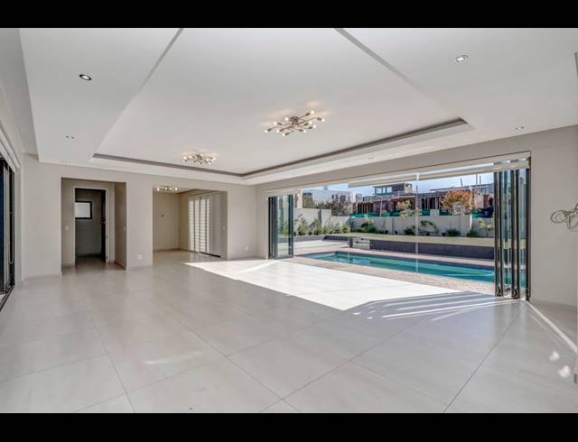 5 BEDROOM GATED ESTATE FOR SALE IN STEYN CITY